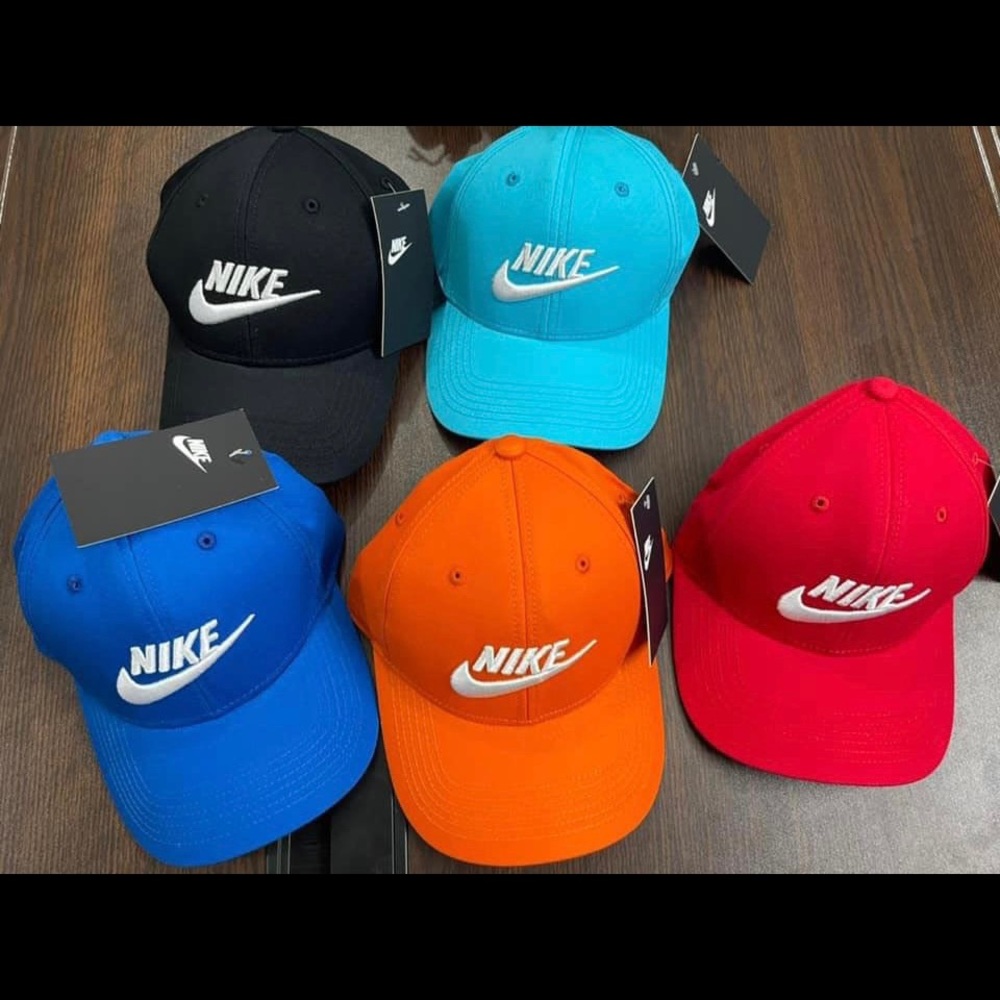 Red Nike Hat - Picture 4 of 4